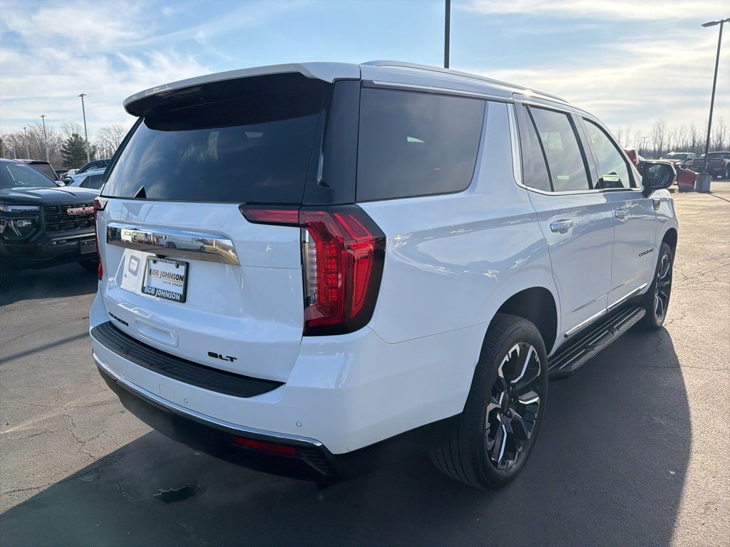 2023 GMC Yukon SLT CARBRAVO!