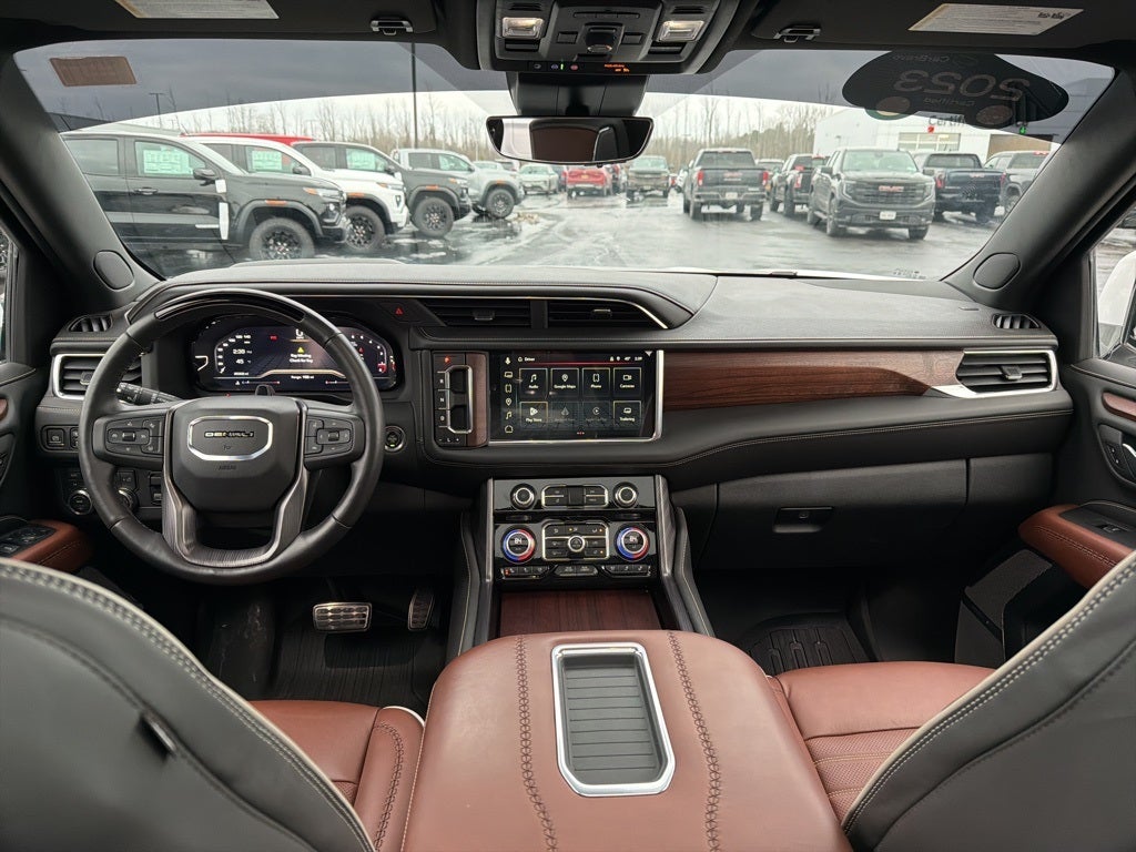 2023 GMC Yukon Denali Ultimate CARBRAVO