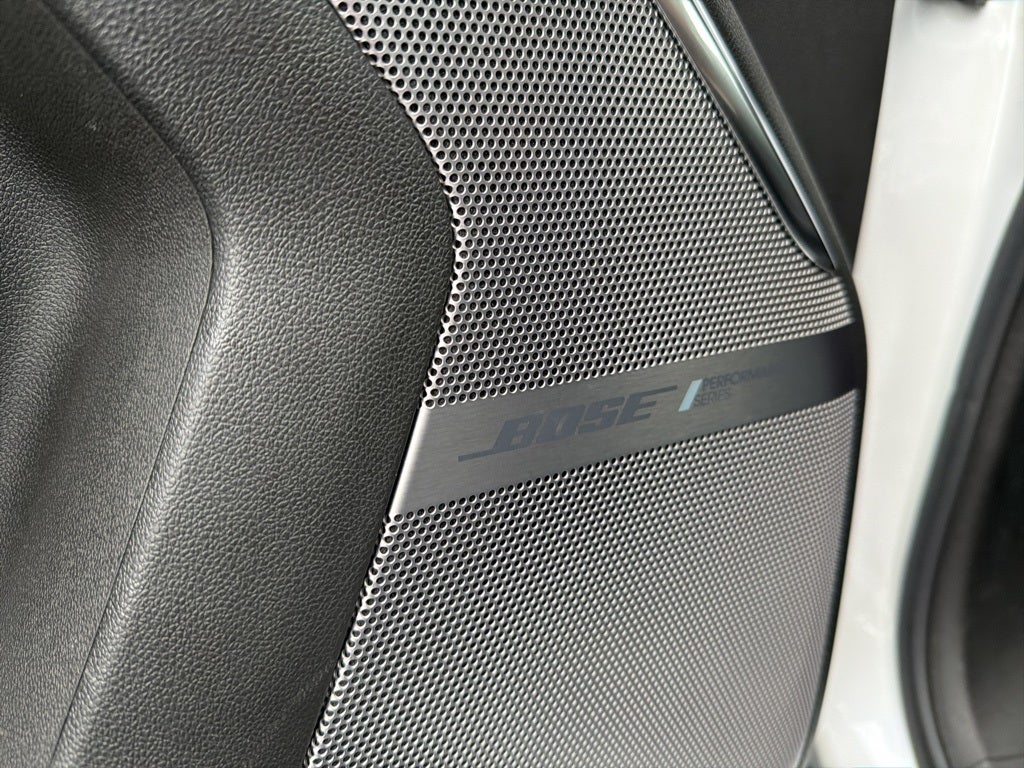 2023 GMC Yukon Denali Ultimate CARBRAVO