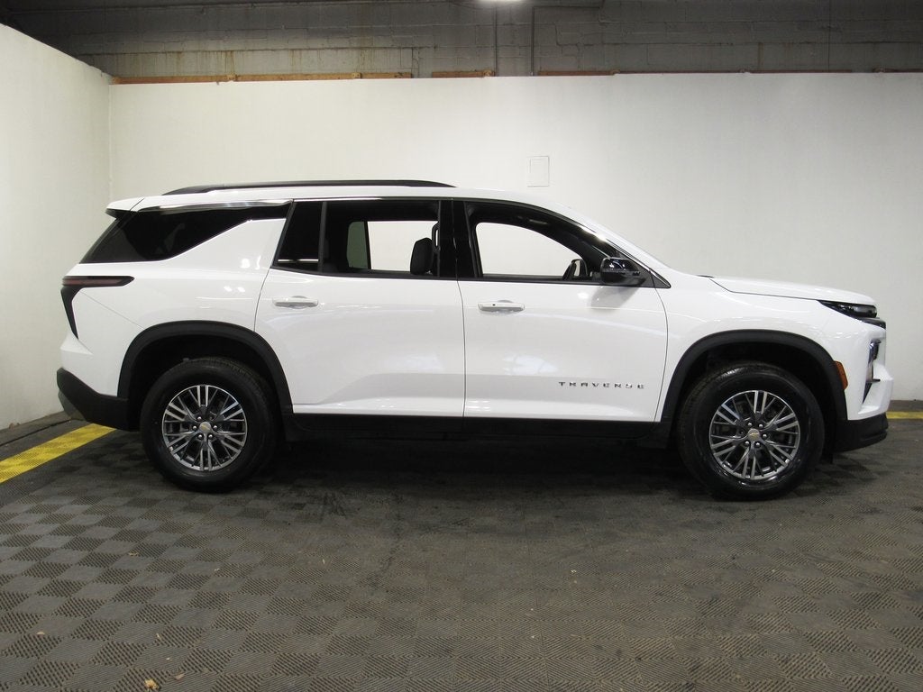 2025 Chevrolet Traverse LT 2LT