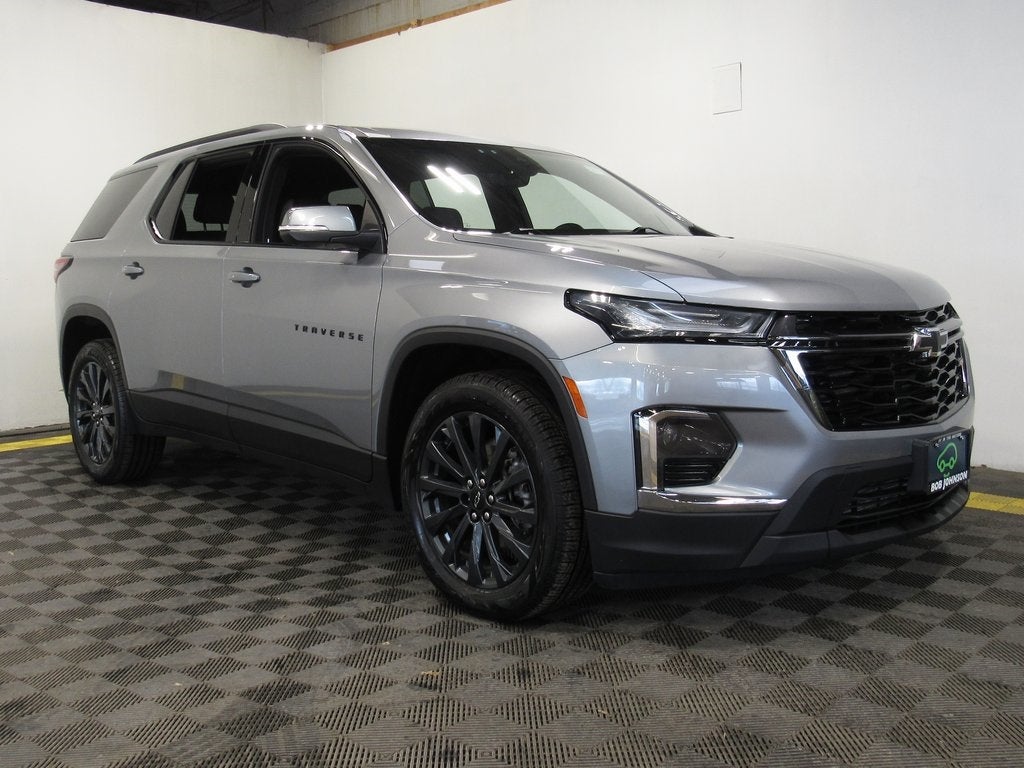 2023 Chevrolet Traverse RS CARBRAVO CERTIFIED
