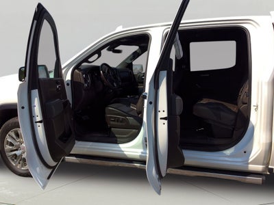 2020 GMC Sierra 1500 Denali With MATCHING FIBERGLASS CAP