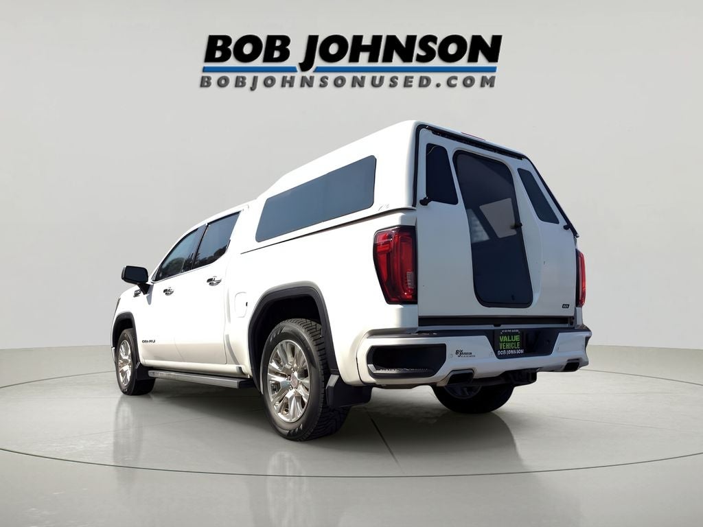 2020 GMC Sierra 1500 Denali With MATCHING FIBERGLASS CAP