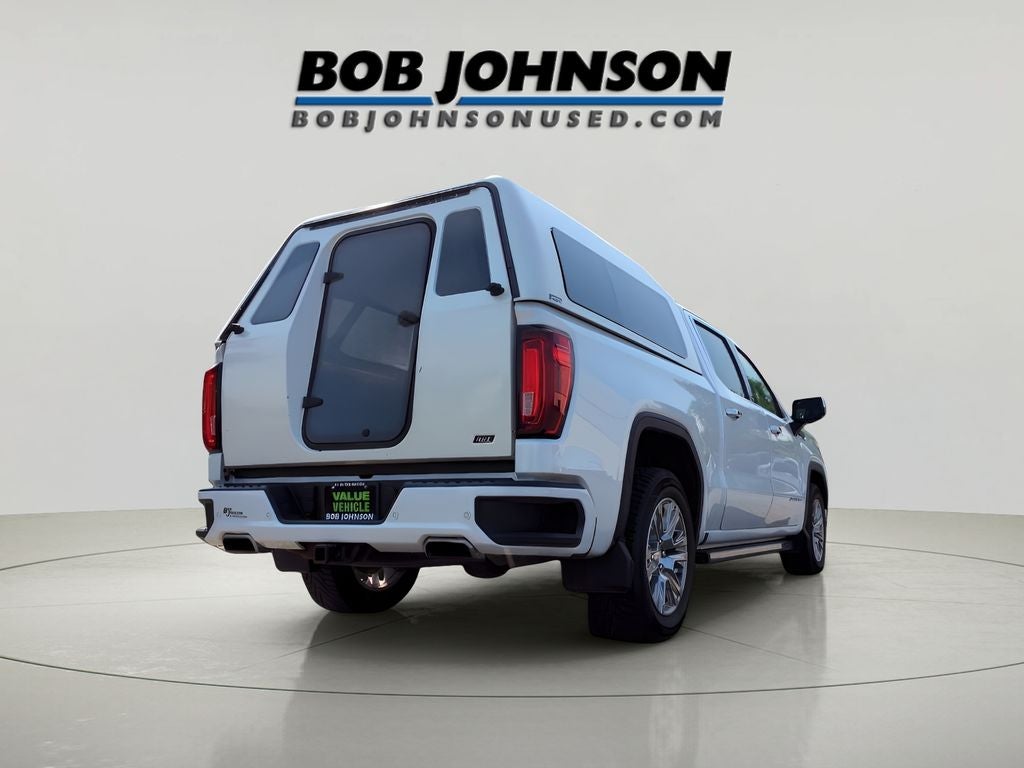 2020 GMC Sierra 1500 Denali With MATCHING FIBERGLASS CAP