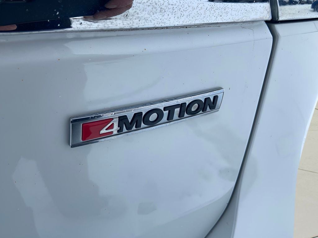 2022 Volkswagen Atlas 3.6L V6 SEL R-Line