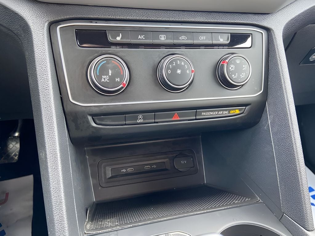 2022 Volkswagen Atlas Cross Sport 2.0T SE