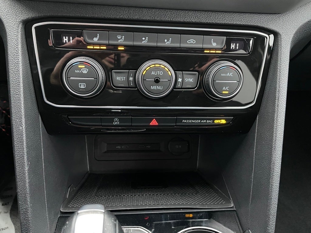 2022 Volkswagen Atlas 3.6L V6 SEL R-Line Certified