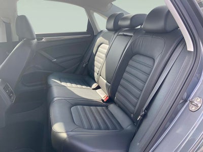 2018 Volkswagen Passat 2.0T SEL Premium Company Car Only 3000 Miles