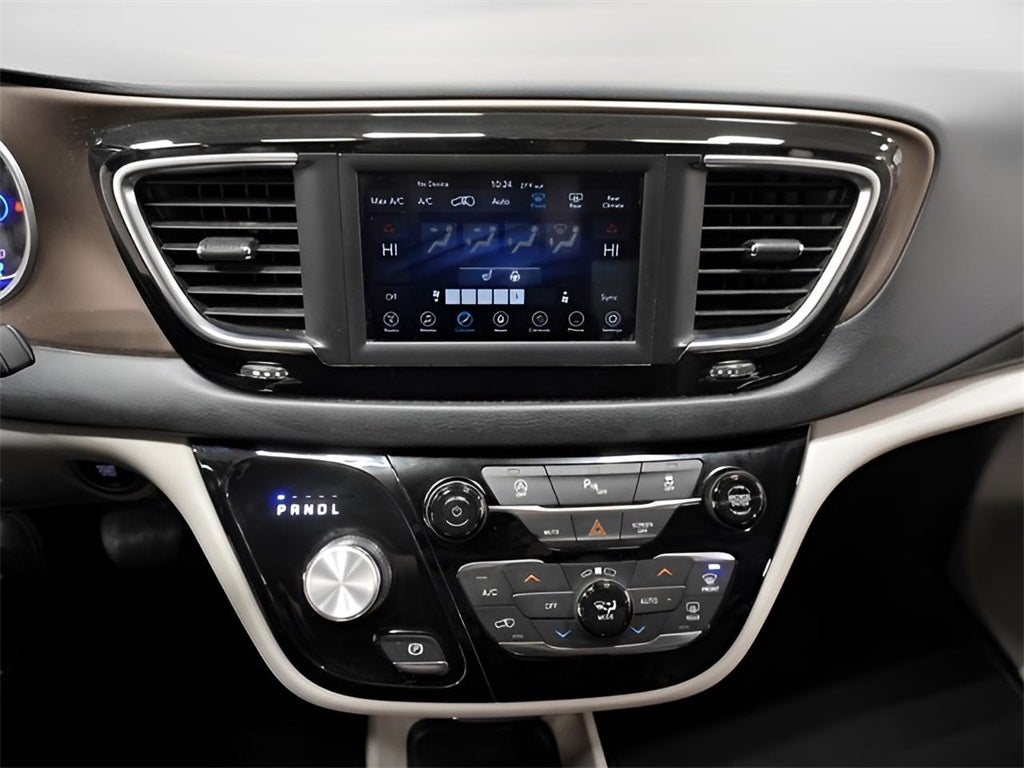 2019 Chrysler Pacifica Touring L