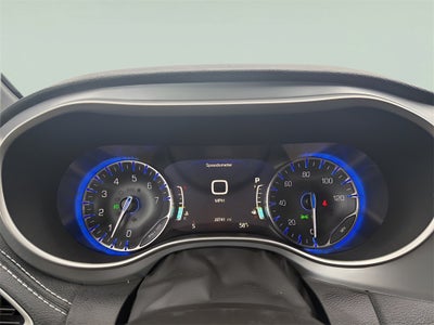 2022 Chrysler Pacifica Touring L CARBRAVO!