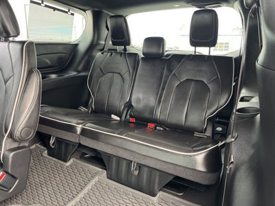 2024 Chrysler Pacifica Limited S APPERANCE PACKAGE