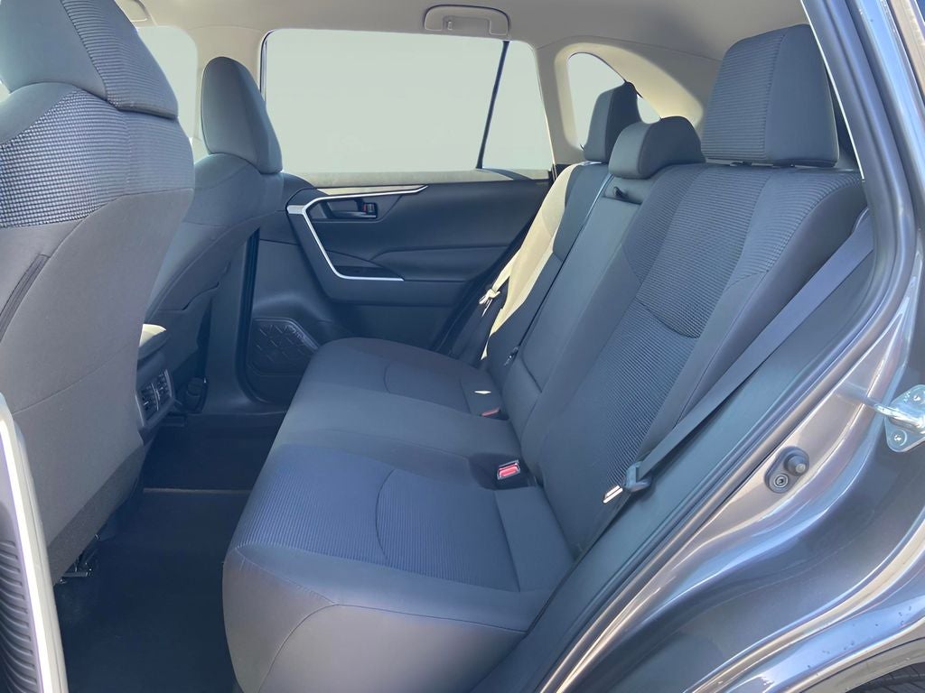 2022 Toyota RAV4 LE 1 Owner 4WD Only 39865 Miles