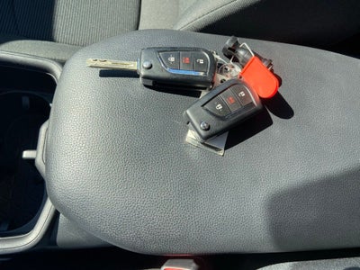 2022 Toyota RAV4 LE 1 Owner 4WD Only 39865 Miles