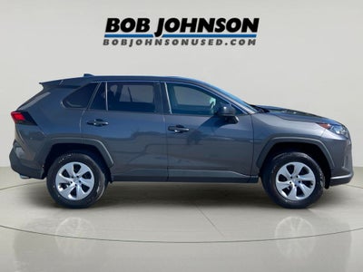 2022 Toyota RAV4 LE 1 Owner 4WD Only 39865 Miles