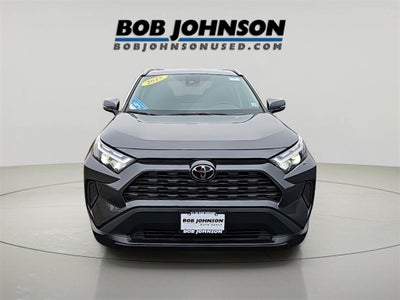 2025 Toyota RAV4 XLE Car Bravo Certified, Automatic Climate,