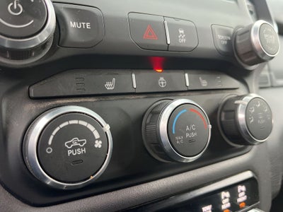 2022 RAM 3500 Big Horn NIGHT EDITION/5TH WHEEL/DUALLY