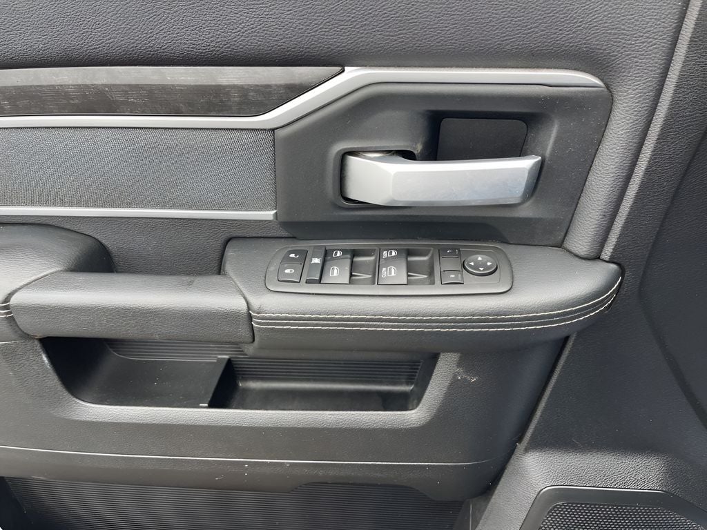 2022 RAM 3500 Big Horn NIGHT EDITION/5TH WHEEL/DUALLY