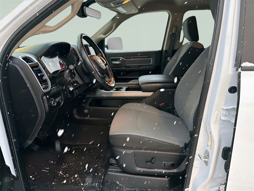 2020 RAM 2500 Big Horn CARBRAVO!