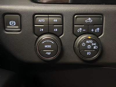 2024 Chevrolet Silverado 1500 LT Trail Boss CARBRAVO CERTIFIED