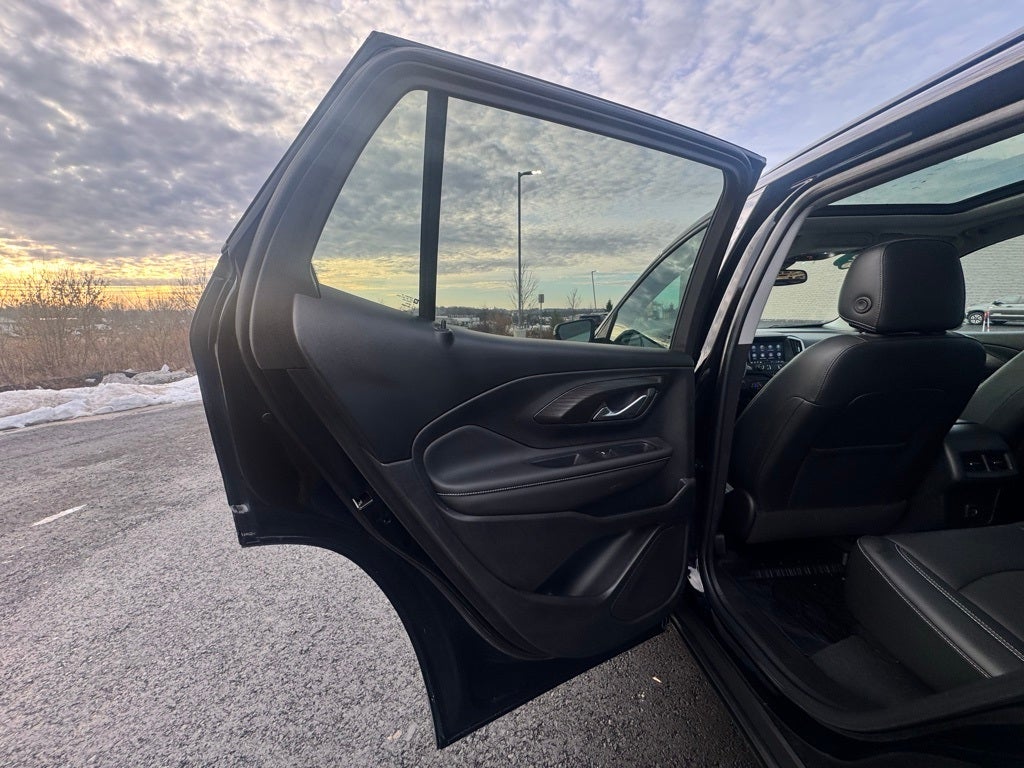 2022 GMC Terrain SLT CARBRAVO CERTIFIED