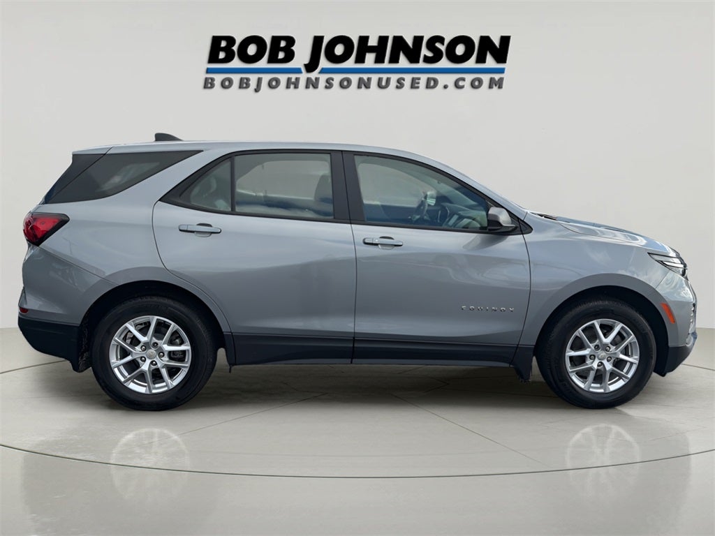 2024 Chevrolet Equinox LS CARBRAVO!