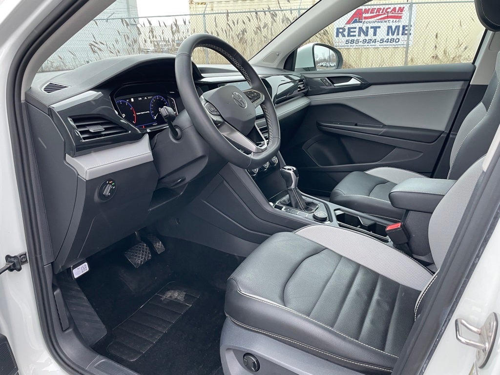 2022 Volkswagen Taos 1.5T SEL Certified