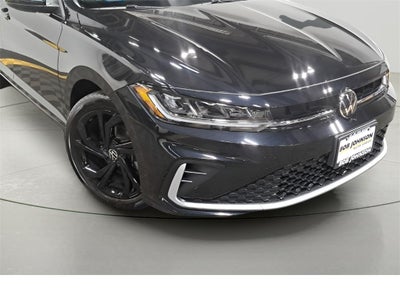 2025 Volkswagen Jetta 1.5T SE Sunroof Heated Seats