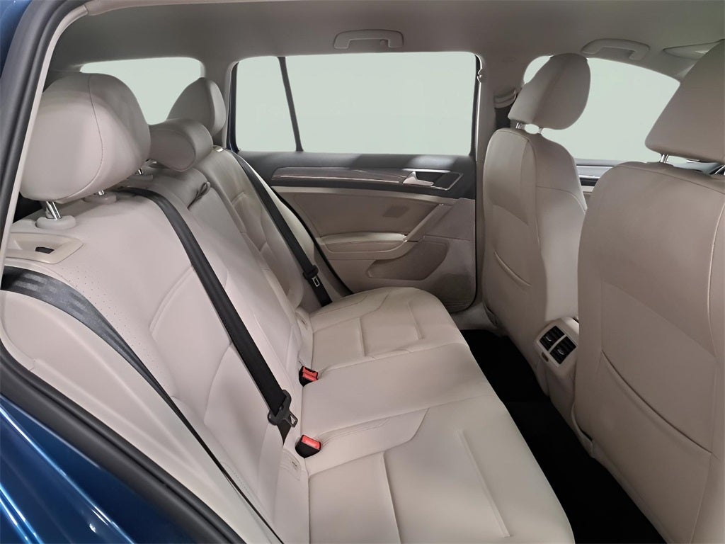 2017 Volkswagen Golf Alltrack TSI S 4Motion Heated Seats