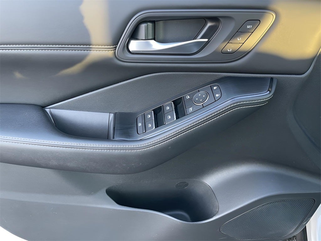 2023 Nissan Rogue SL Certified - *$500 CPO Rebate*