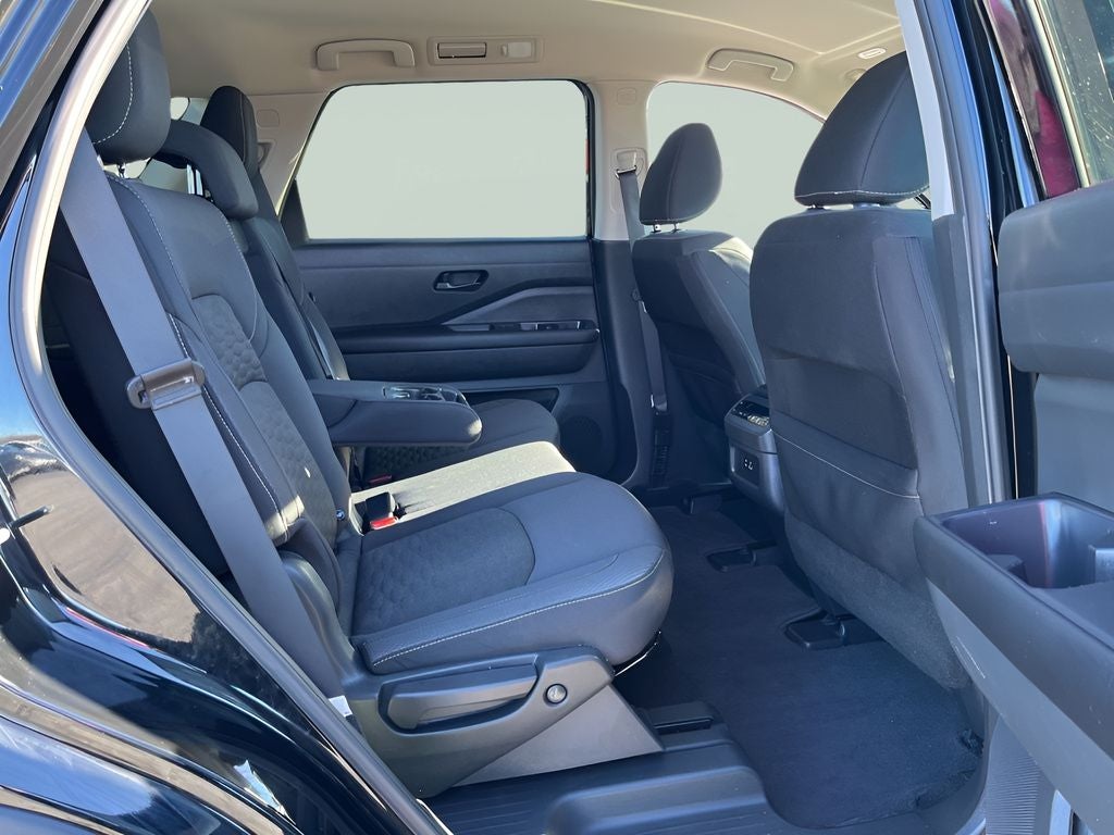 2024 Nissan Pathfinder SV BLACK APPERANCE PACKAGE