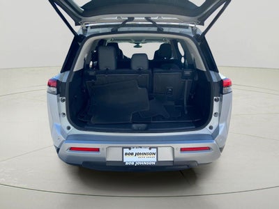 2023 Nissan Pathfinder SL 1 Owner Clean auto check V6 4WD