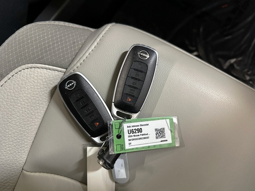 2024 Nissan Pathfinder SL CarBravo Certified