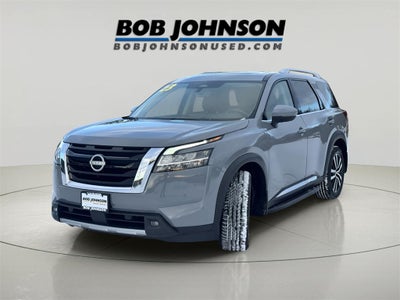 2023 Nissan Pathfinder Platinum