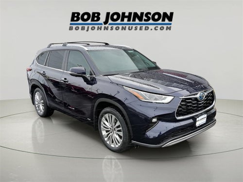 2023 Toyota Highlander Hybrid Platinum