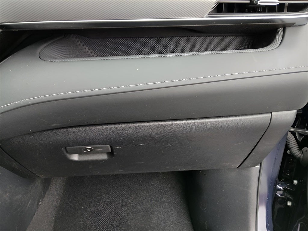 2023 Toyota Highlander Hybrid Platinum