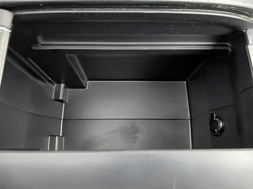 2023 Toyota Highlander Hybrid Platinum