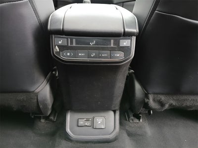 2023 Toyota Highlander Hybrid Platinum