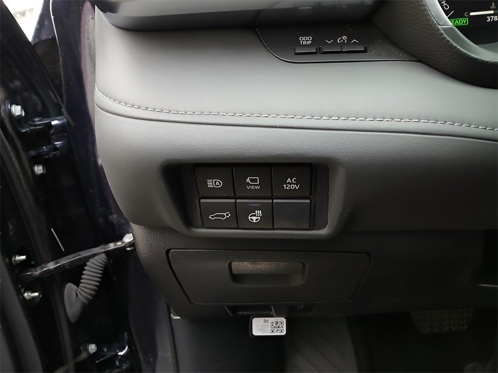 2023 Toyota Highlander Hybrid Platinum