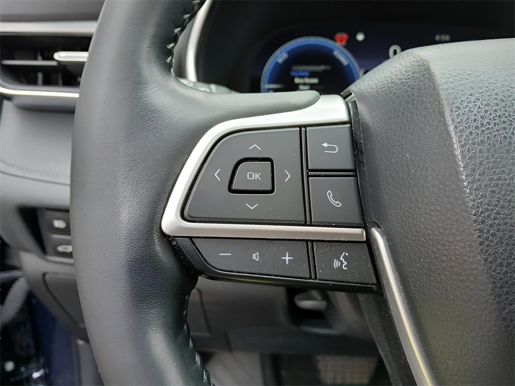 2023 Toyota Highlander Hybrid Platinum