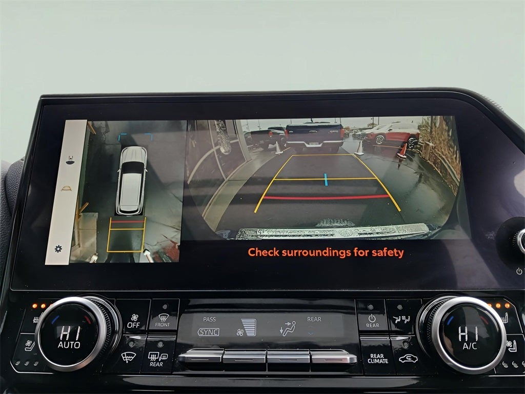 2023 Toyota Highlander Hybrid Platinum