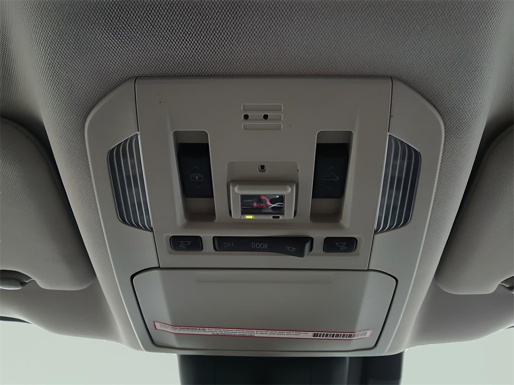 2023 Toyota Highlander Hybrid Platinum