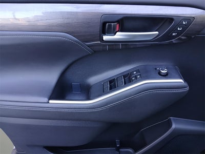2023 Toyota Highlander Platinum