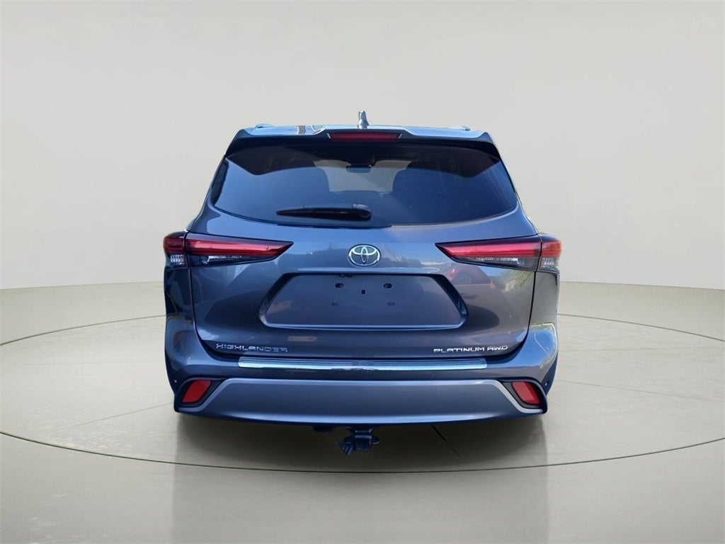 2023 Toyota Highlander Platinum