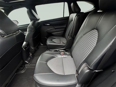 2022 Toyota Highlander XSE