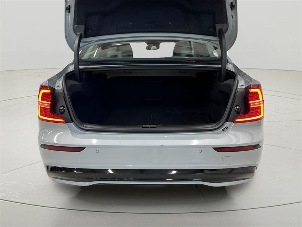 2025 Volvo S60 B5 Core CarBravo