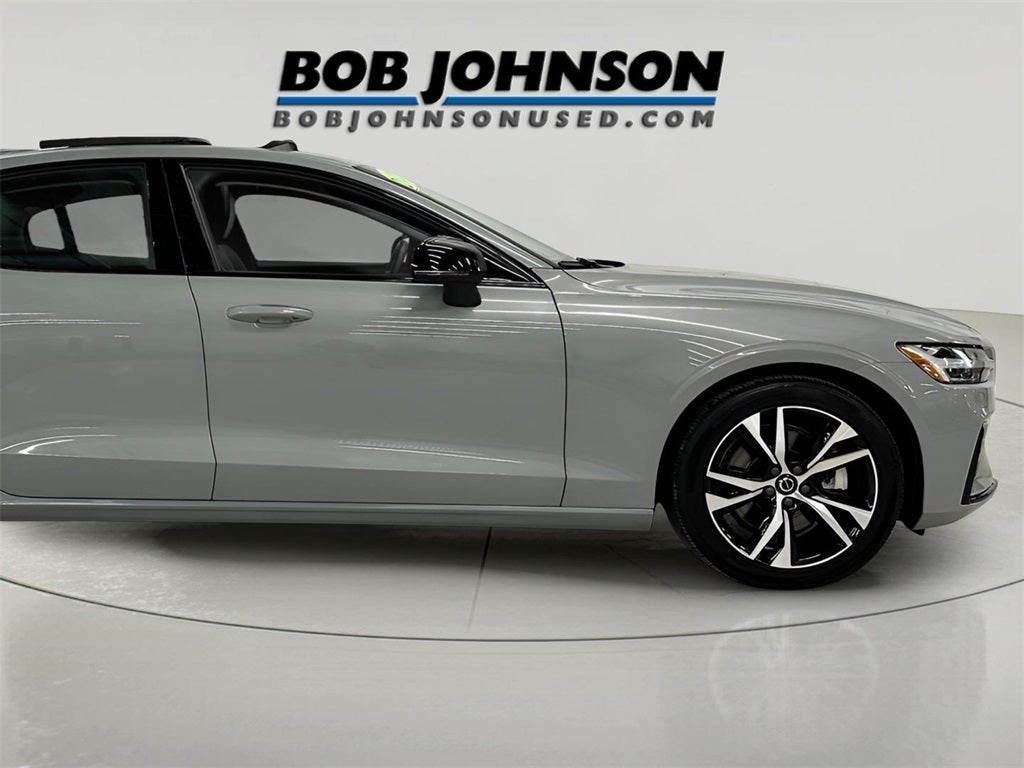 2025 Volvo S60 B5 Core CarBravo