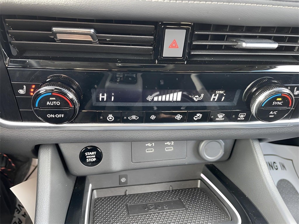 2024 Nissan Rogue SL Certified *$500 CPO Rebate*