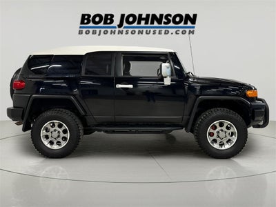 2013 Toyota FJ Cruiser Base 1 Owner / CarBravo Certified