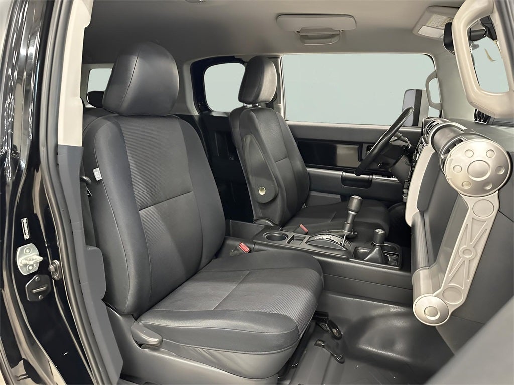 2013 Toyota FJ Cruiser Base 1 Owner / CarBravo Certified