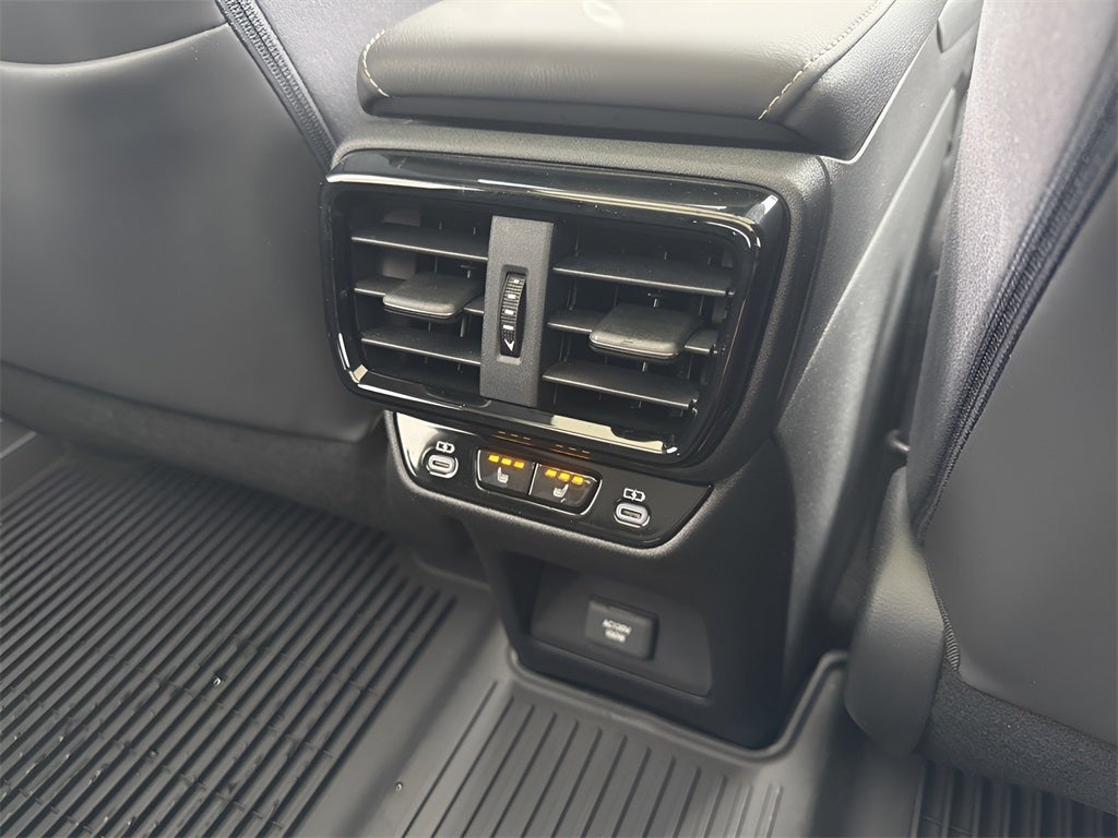 2023 Lexus RZ 450e Luxury